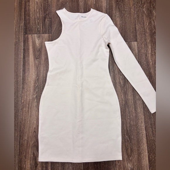 Abercrombie & Fitch Dresses & Skirts - Abercrombie & Fitch asymmetrical bodycon-412